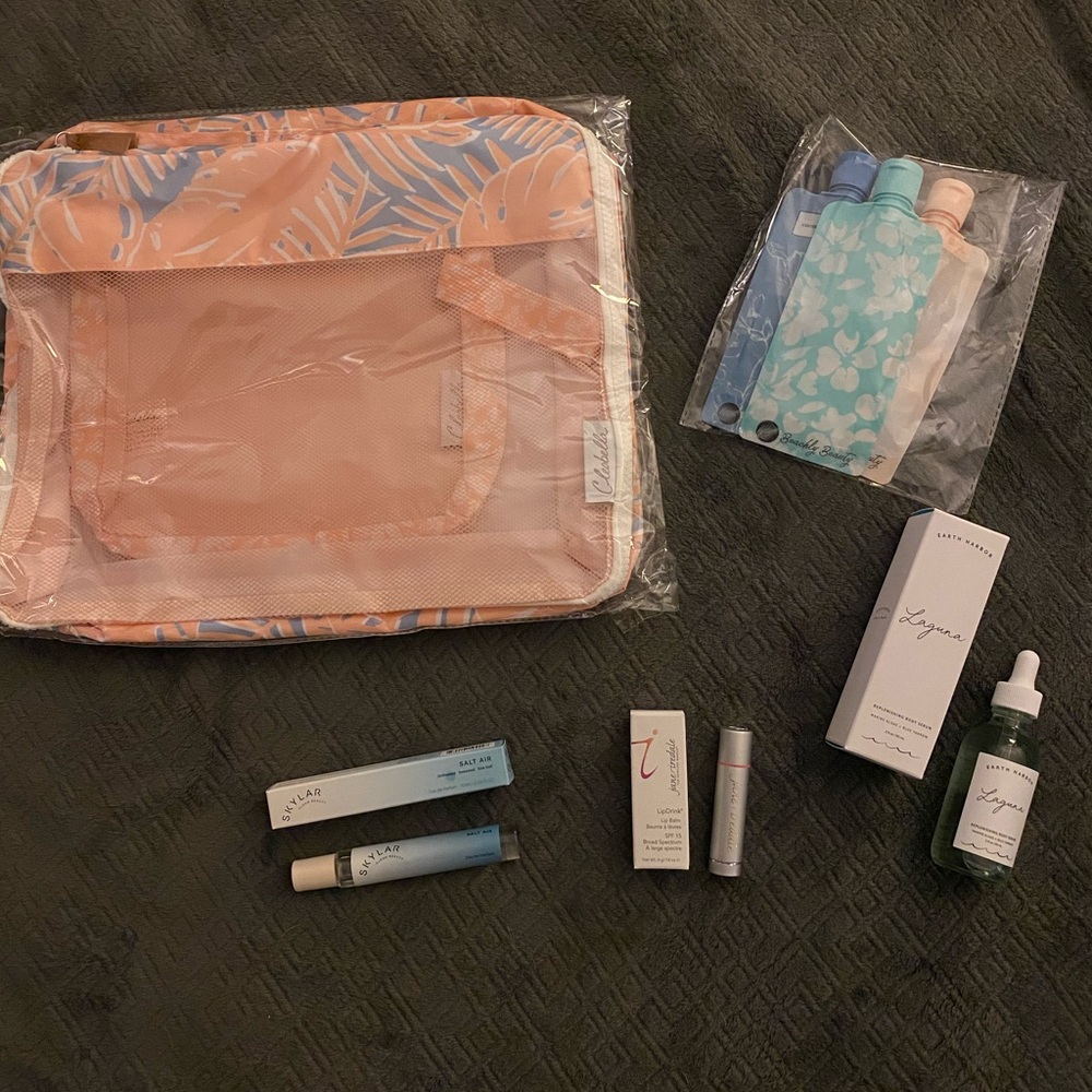 Beachly & Petit Vour Travel Bundle